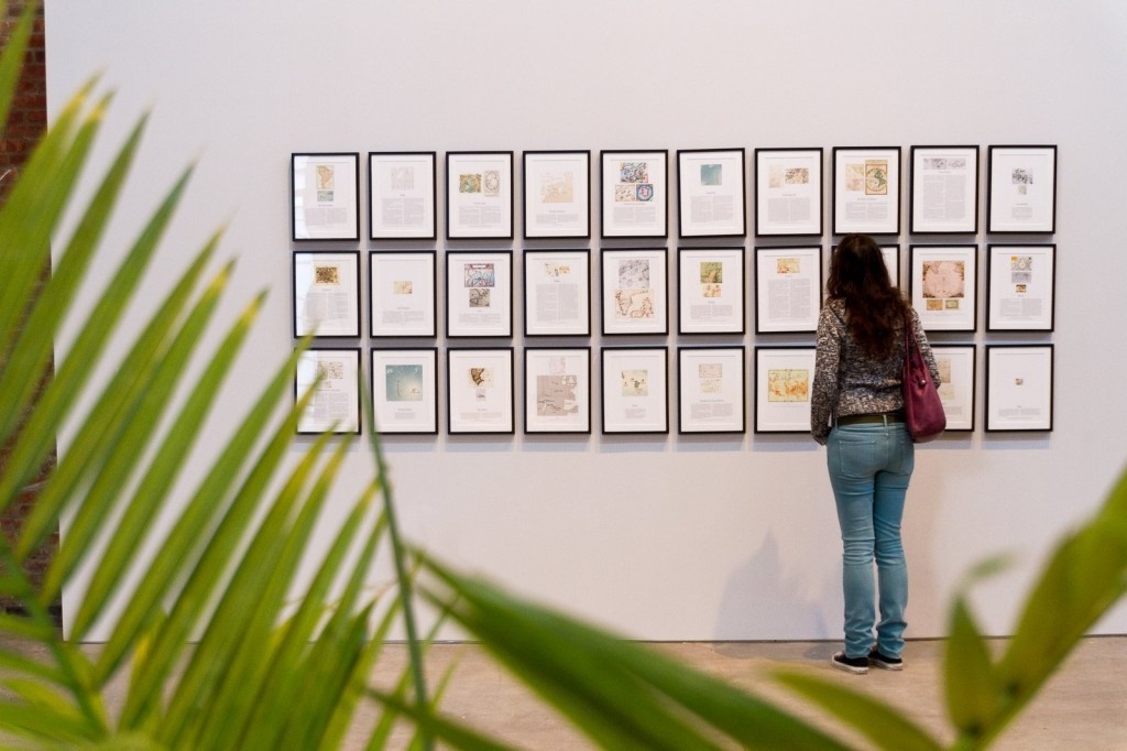 Installation view, Agnieszka Kurant: exformation, SculptureCenter, 2013. Photo: Contemporary Lynx