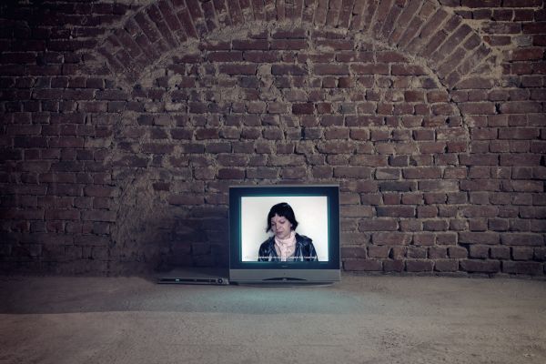 Karolina Breguła, I don't understand, 2009, video, courtesy the artist and EASTWARDS PROSPECTUS Gallery