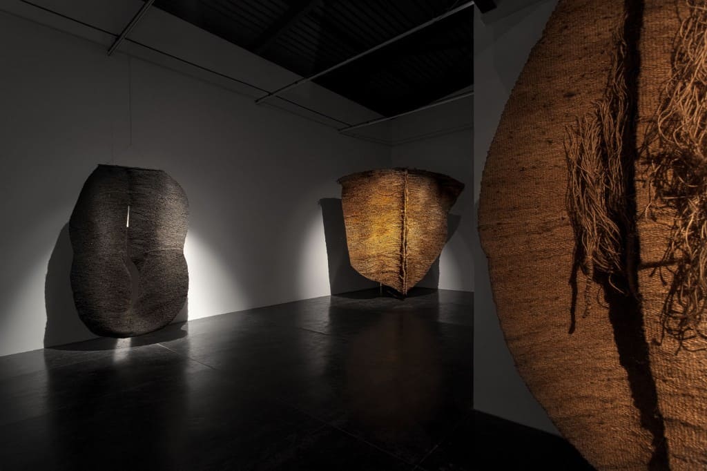 Magdalena Abakanowicz, Abakany [Abakans], Starmach Gallery, Krakow, December 2015 – February 2016, photo M. gardulski, Starmach Gallery