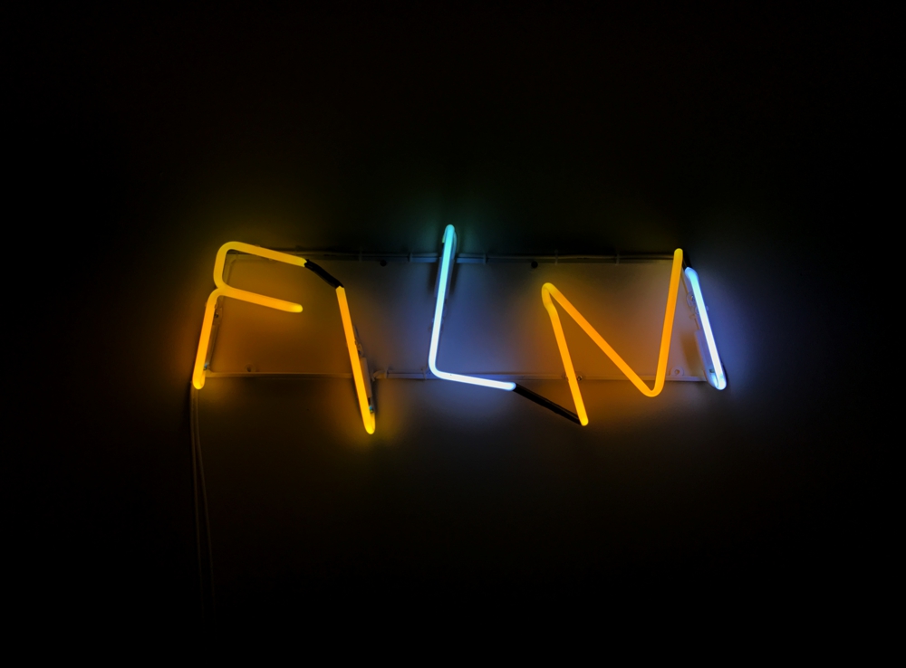 Fin Film, neon.