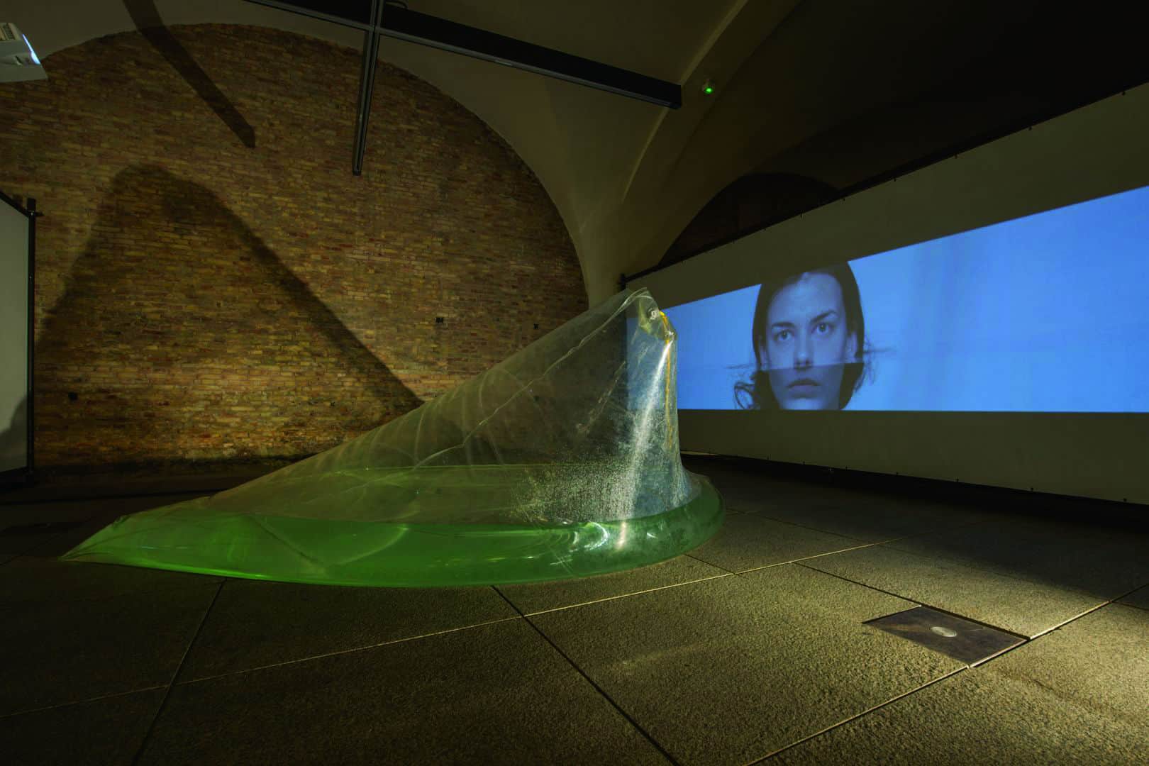 View of the installation “The Thing about Thirst by Kornelia Dzikowska in the Armoury of Arts in Gdańsk, courtesy Kornelia Dzikowska