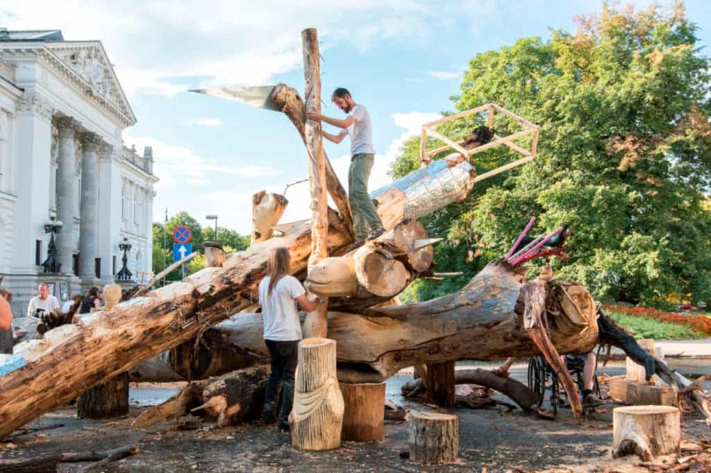 Paweł Althamer, Roman Stańczak and guests. Windbreakers 2018. Photo by Weronika Wysocka. Courtesy of Zachęta National Gallery of Art.