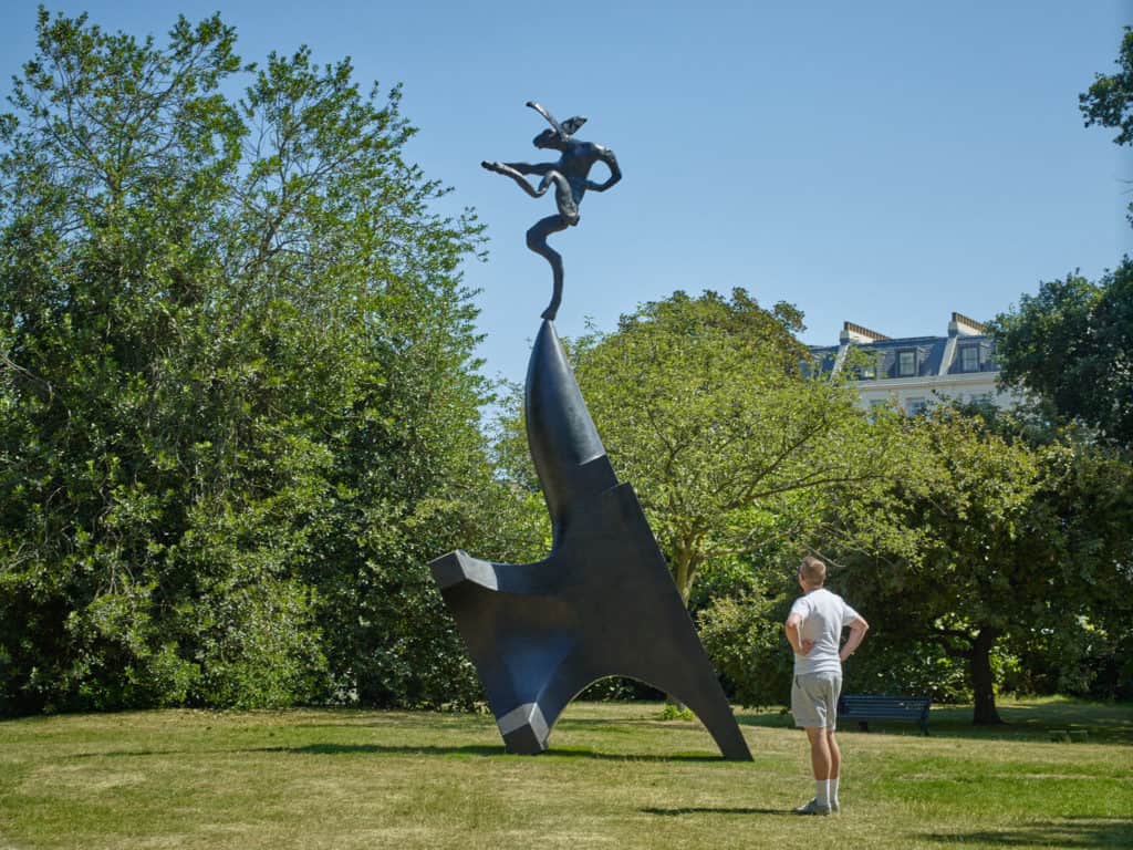 Barry Flanagan, Large Nijinski on Anvil Point (2001), Waddington Custot, Frieze Sculpture 2018