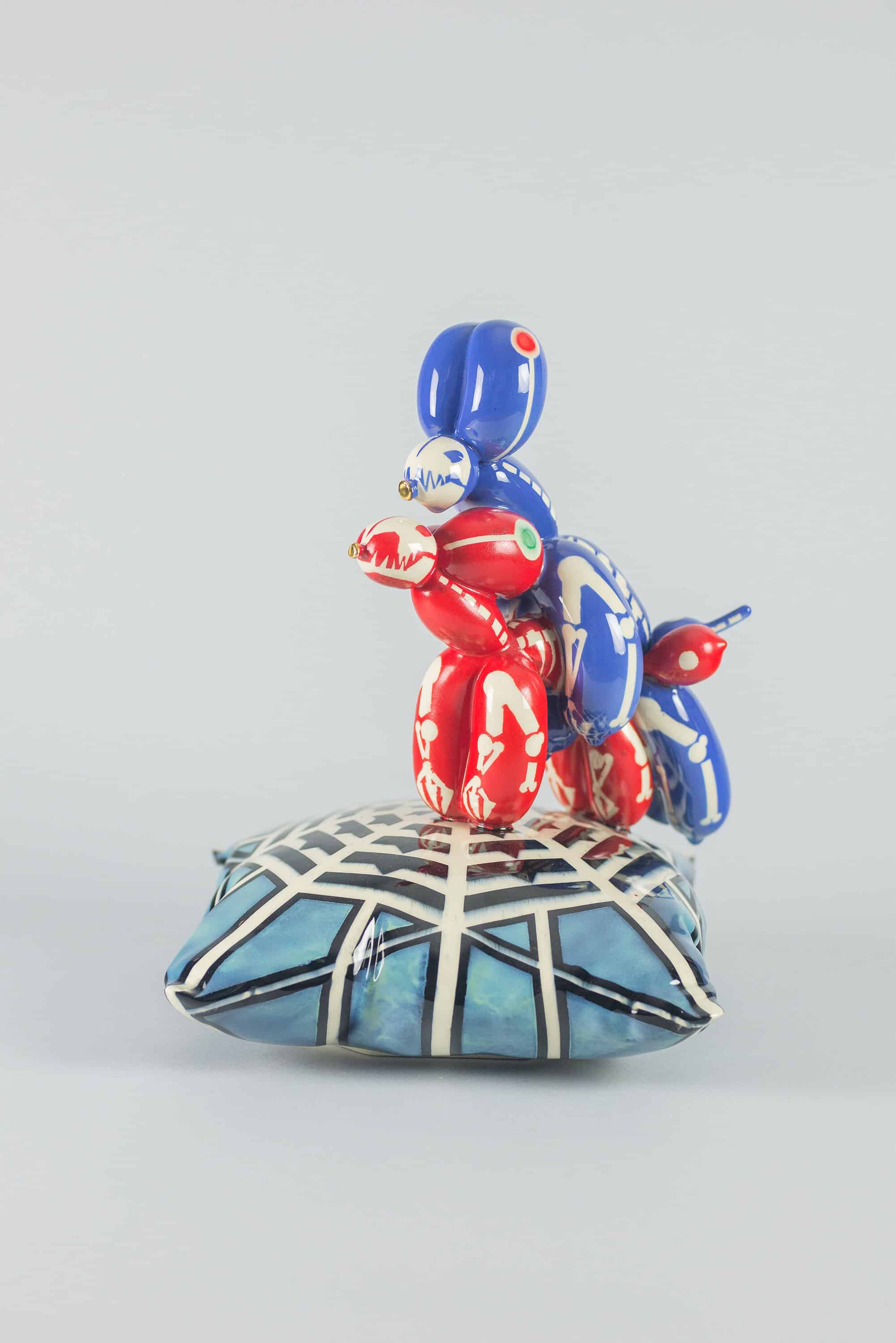 Mariusz Dydo, Shunga Dogs Alfa – Alfa 2018, glazed ceramic, 35 x 26,5 x 25 cm, signed