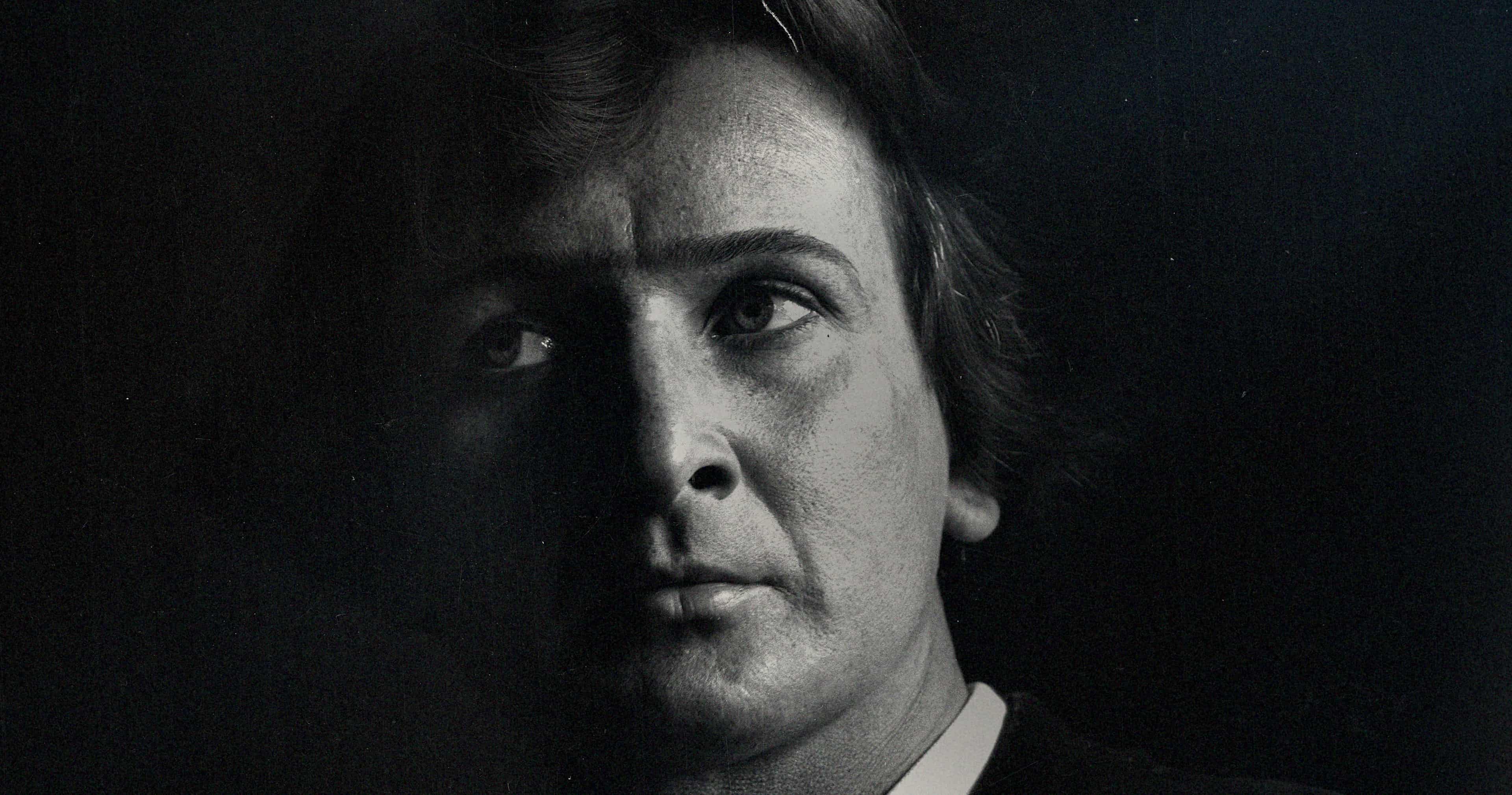 Stanisław Szukalski, portrait, courtesy Netflix Official Site