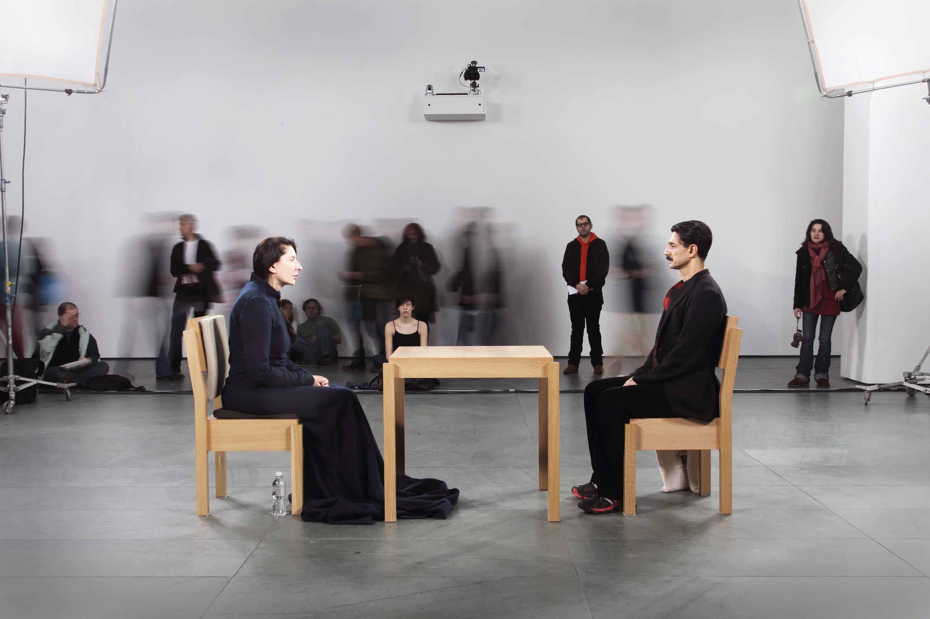 Marina Abramović, The Artist is Present, Performans, Museum of Modern Art, Nowy Jork 2010, Fot. Marco Anelli, Dzięki uprzejmości Archiwum Mariny Abramović