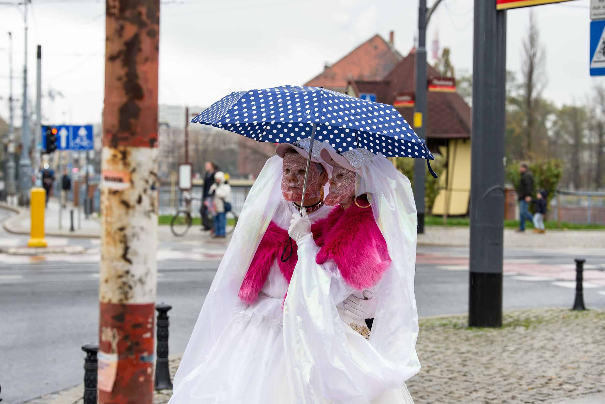 Katarzyna Perlak, Happily Ever After, 2019, video still, courtesy of the artist