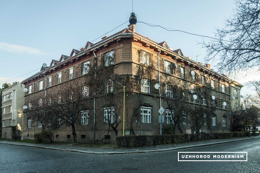 Użhorod, Temporary Building of Regional Government, fot. Użhorod Modernism