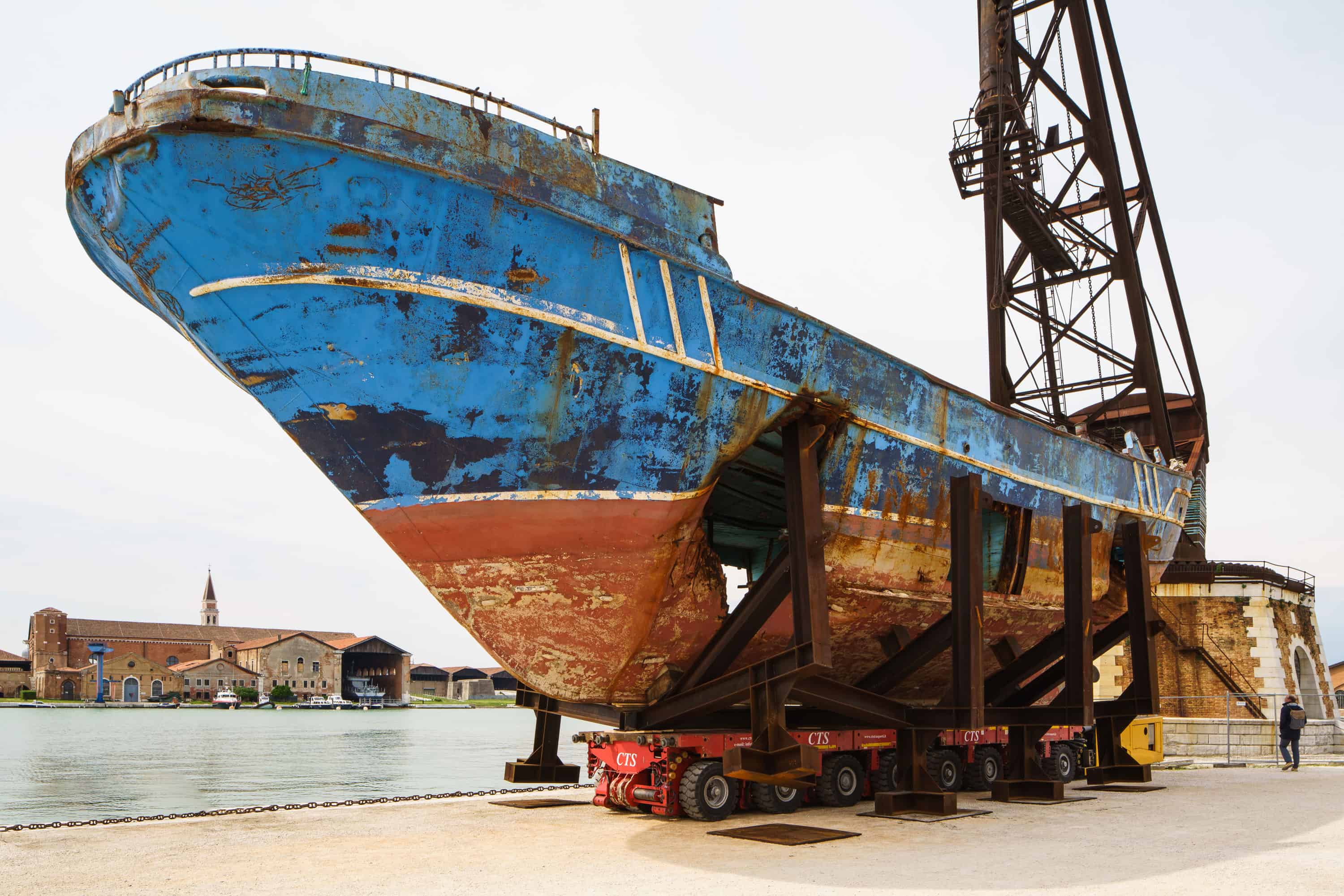 Christoph Büchel, Barca Nostra, 2018-2019, Shipwreck 18th of April 2015,58th International Art Exhibition - La Biennale di Venezia, May You Live In Interesting Times, photo by Andrea Avezzù, Courtesy: La Biennale di Venezia