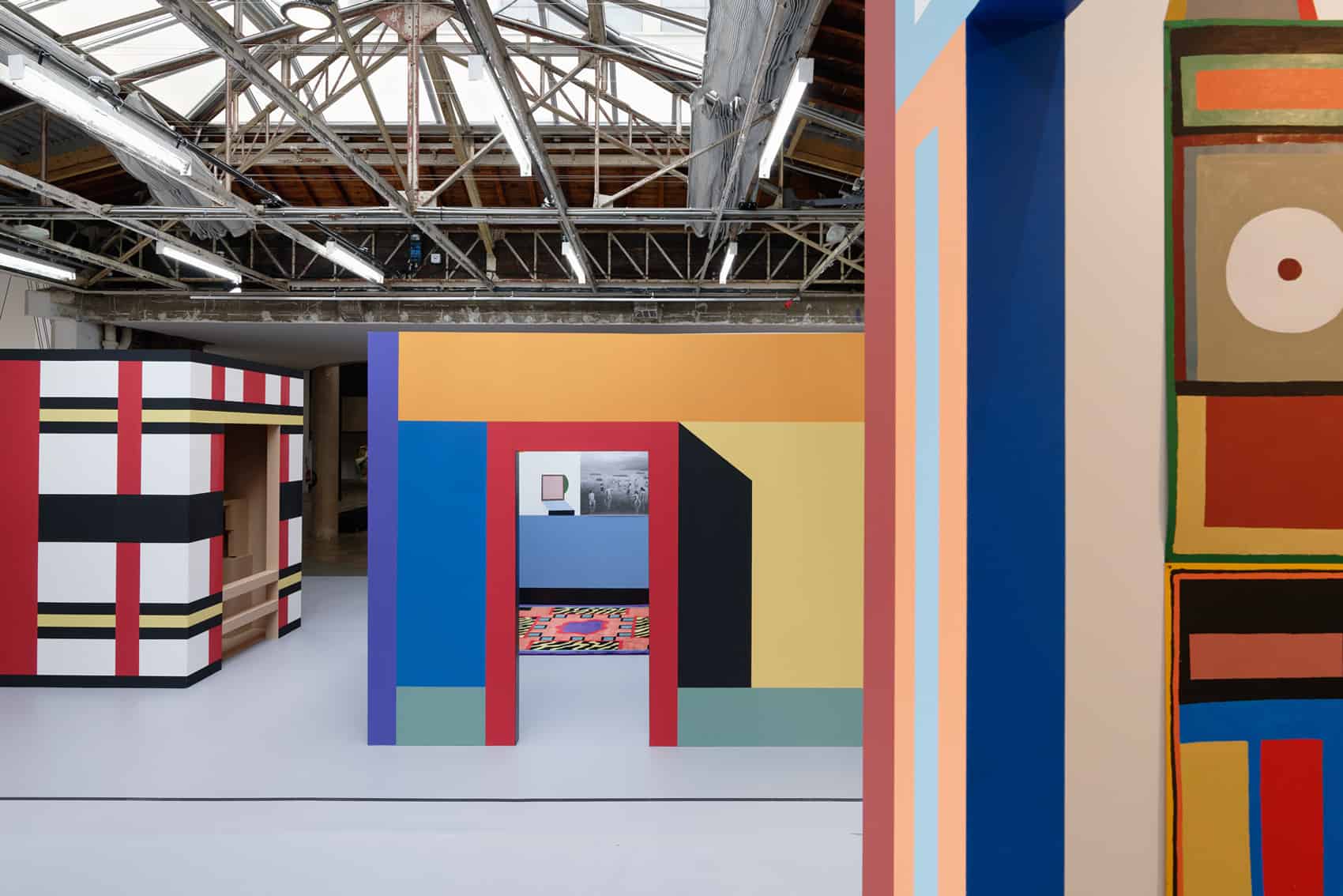 From the fist to the last plane: Nathalie Du Pasquier, Cabine n°3 : AS THE PLANE WAS REACHING CRUISING ALTITUDE 2, 2019, Installation, five painting, oil on paper, Cabine n°1 : CASA MIA, 1984-2019, Installation, mixed media, paintings, wool carpets, photocopies, Cabine n°2 : TROUVÉ DANS UNE GROTTE, 2019, Painted wood, Courtesy of the artist, Photo credit : Aurélien Mole