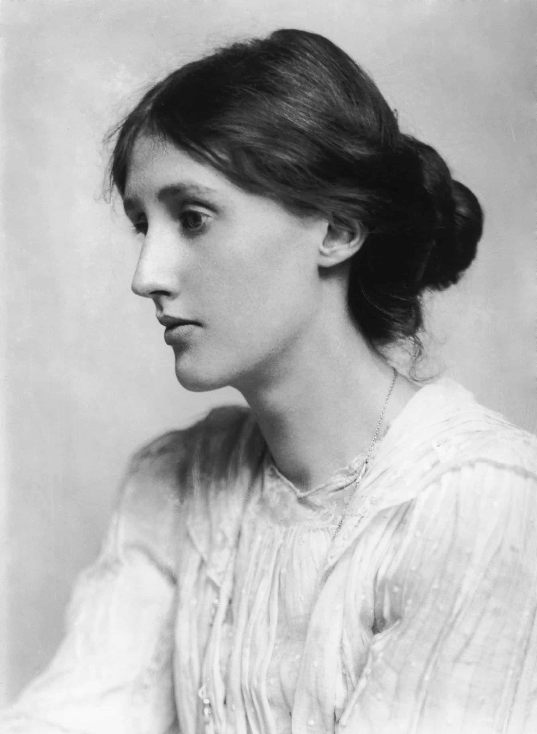 Virginia Woolf (1882 - 1941), 1902. (Photo by George C. Beresford/Hulton Archive/Getty Images)