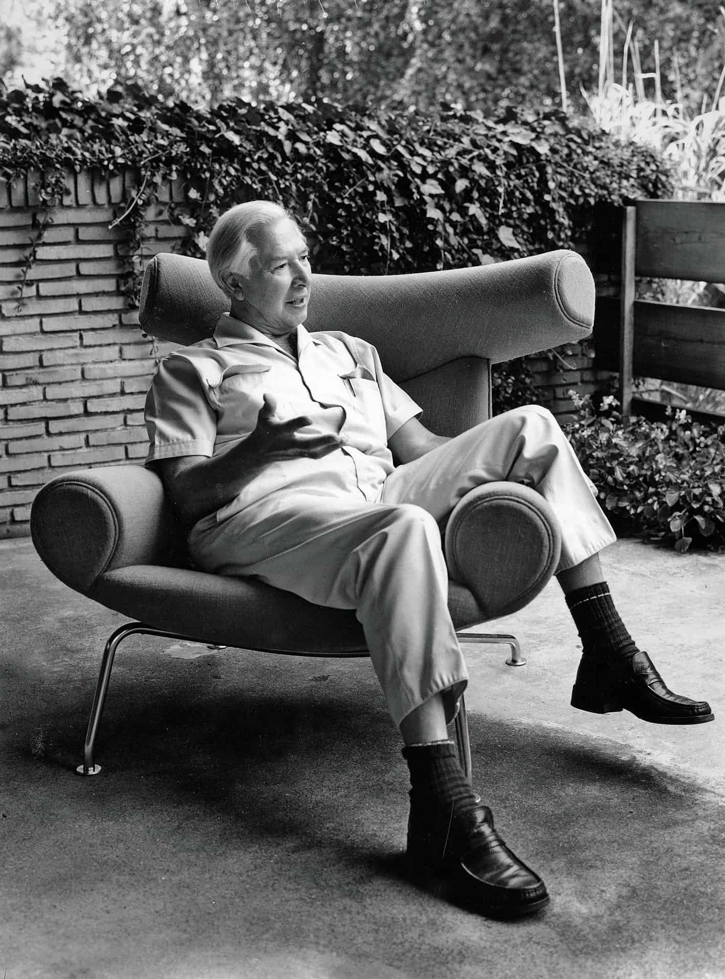 Hans J. Wegner in AP46 OxChair, 1960