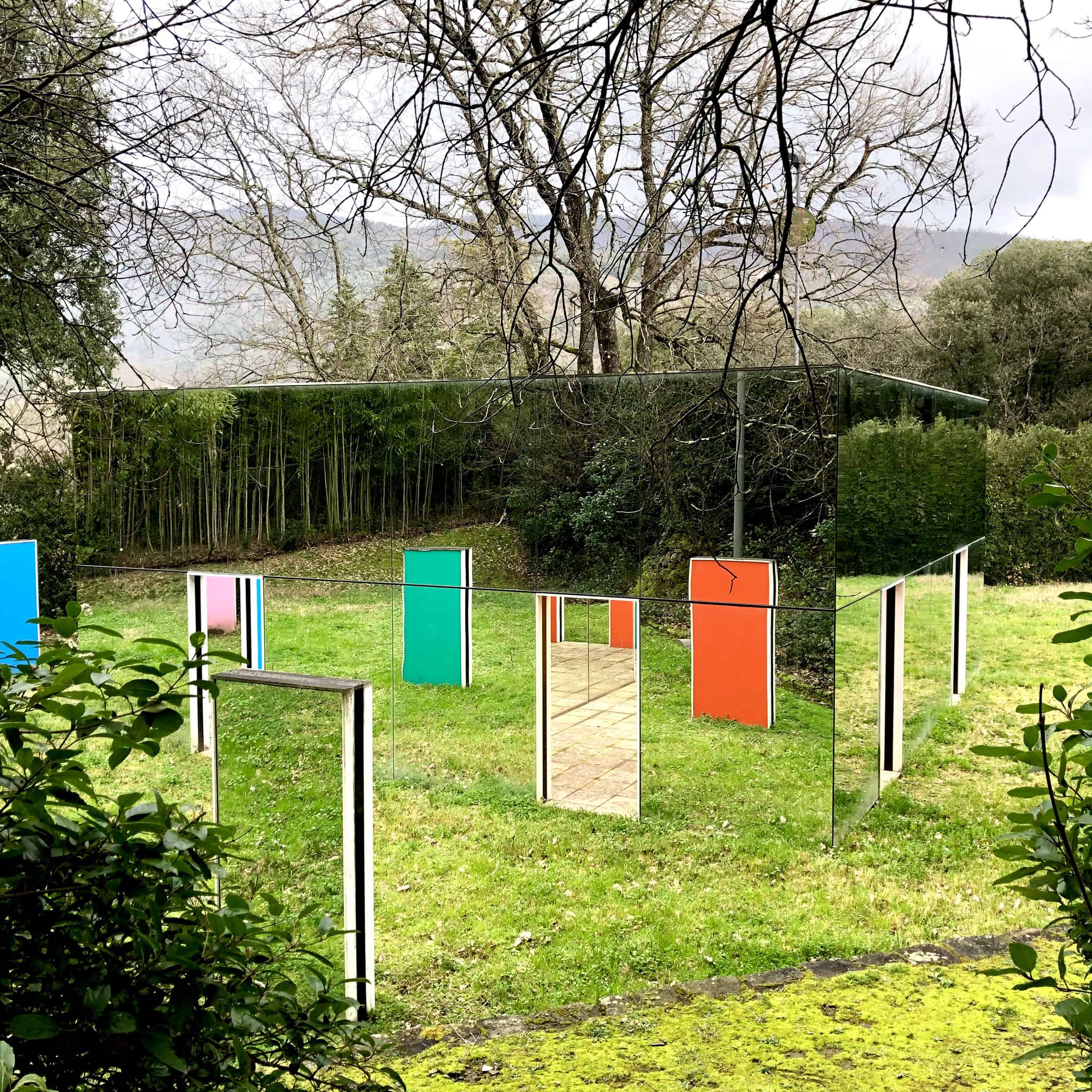 Daniel Buren, La Cabane éclatée aux 4 Salles, 2005, The Gori Collection, photo Contemporary Lynx