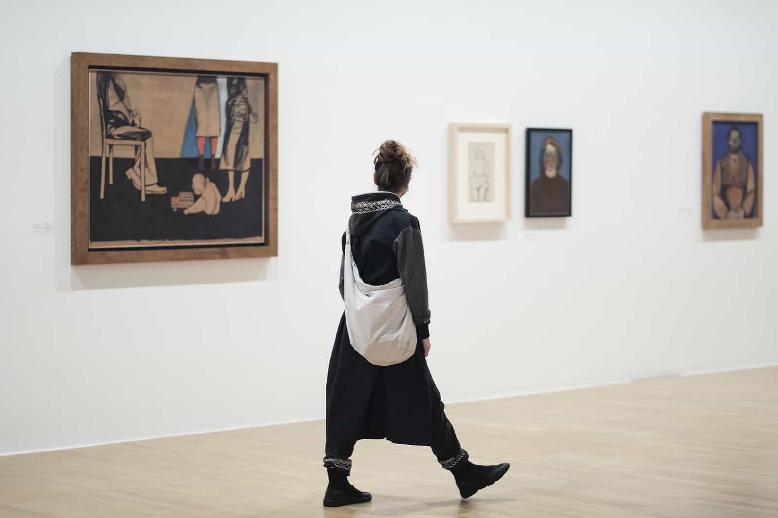 ‘[People and Kitek]’ / ‘[Ludzie i Kitek],’ exhibition view: ‘Andrzej Wróblewski. Waiting Room,’ Moderna galerija, Ljubljana, 2020, photo: courtesy Andrzej Wróblewski Foundation