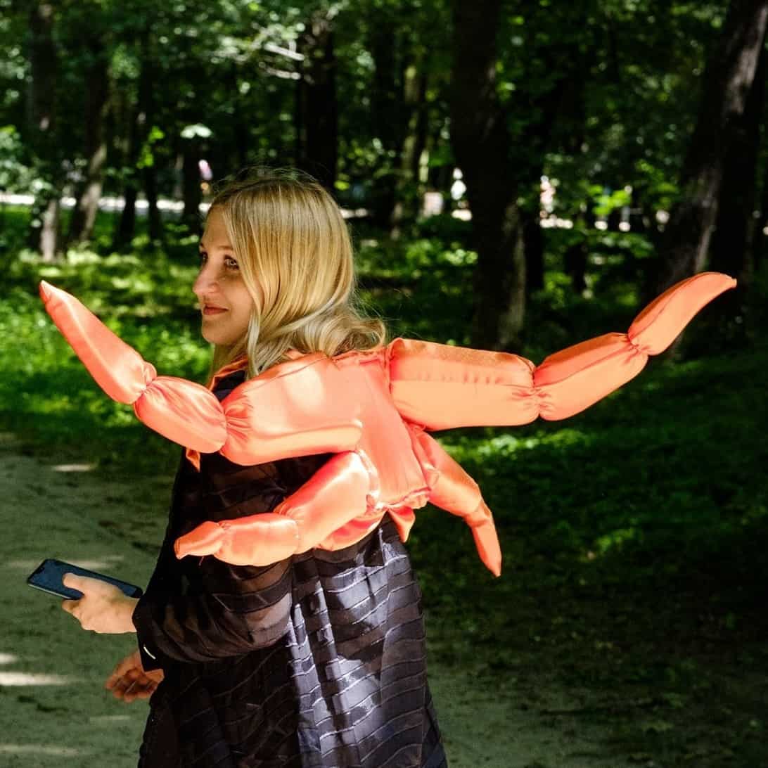 Present Performance 6: Hysteria, in a Crab costume sewn by Bartek and Tomasz Zaskórski, Gdańska Galeria Miejska, 2019, photo Bartek Górka