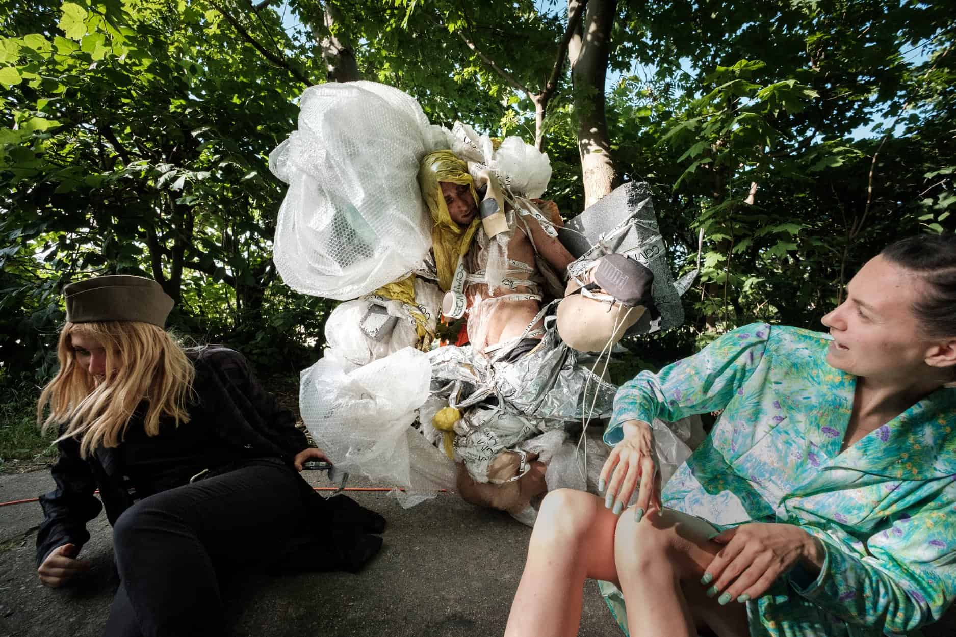 Present Performance 6: Hysteria, from left, Ania Batko, Trash Man (Kuba Gliński), Ophelia (Justyna Górowska)