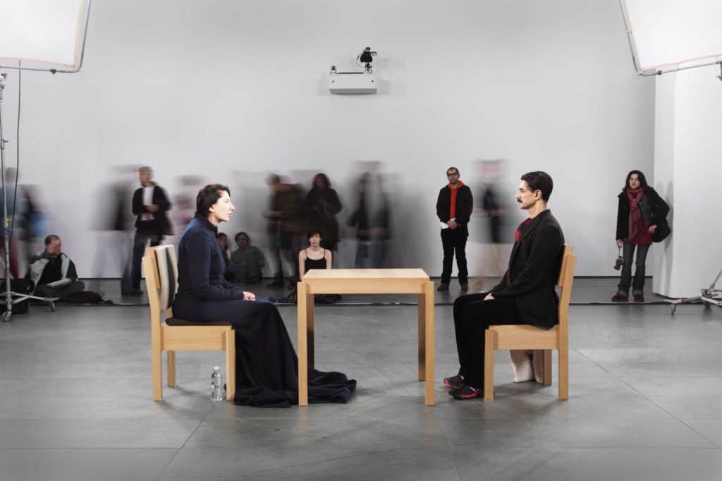 Marina Abramović, The Artist is Present, Performans, Museum of Modern Art, Nowy Jork 2010, Fot. Marco Anelli, Dzięki uprzejmości Archiwum Mariny Abramović