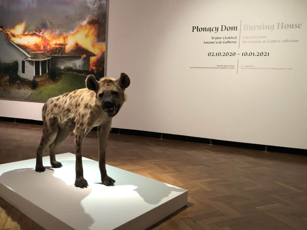 “Burning house. Selection from the Antoine de Galbert collection”at the Muzeum Sztuki in Łódź.