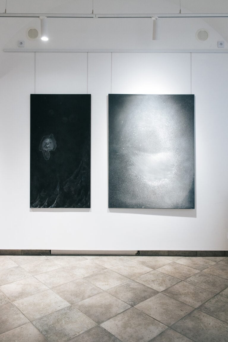 on the left: Łukasz Huculak, Evil Demiurge, 160 x 85 cm, tempera and acrylic on canvas, 2020; on the right: Paulina Rega, September Virgo, 120 x 160cm, own technique, 2021