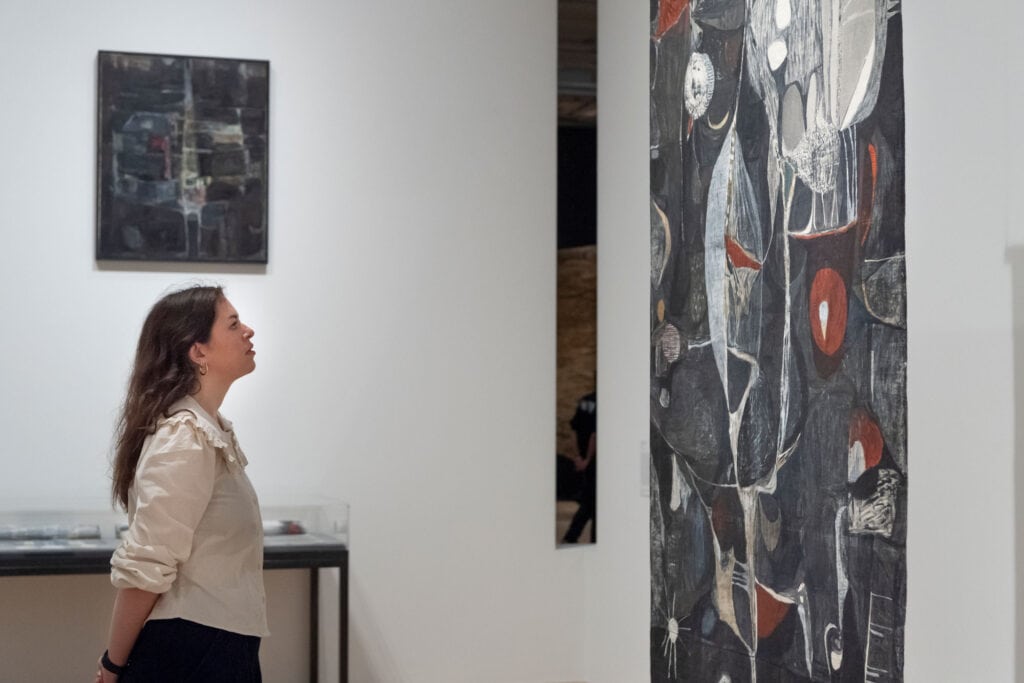 Kitchen Conversations Magdalena Abakanowicz At Tate Modern ...