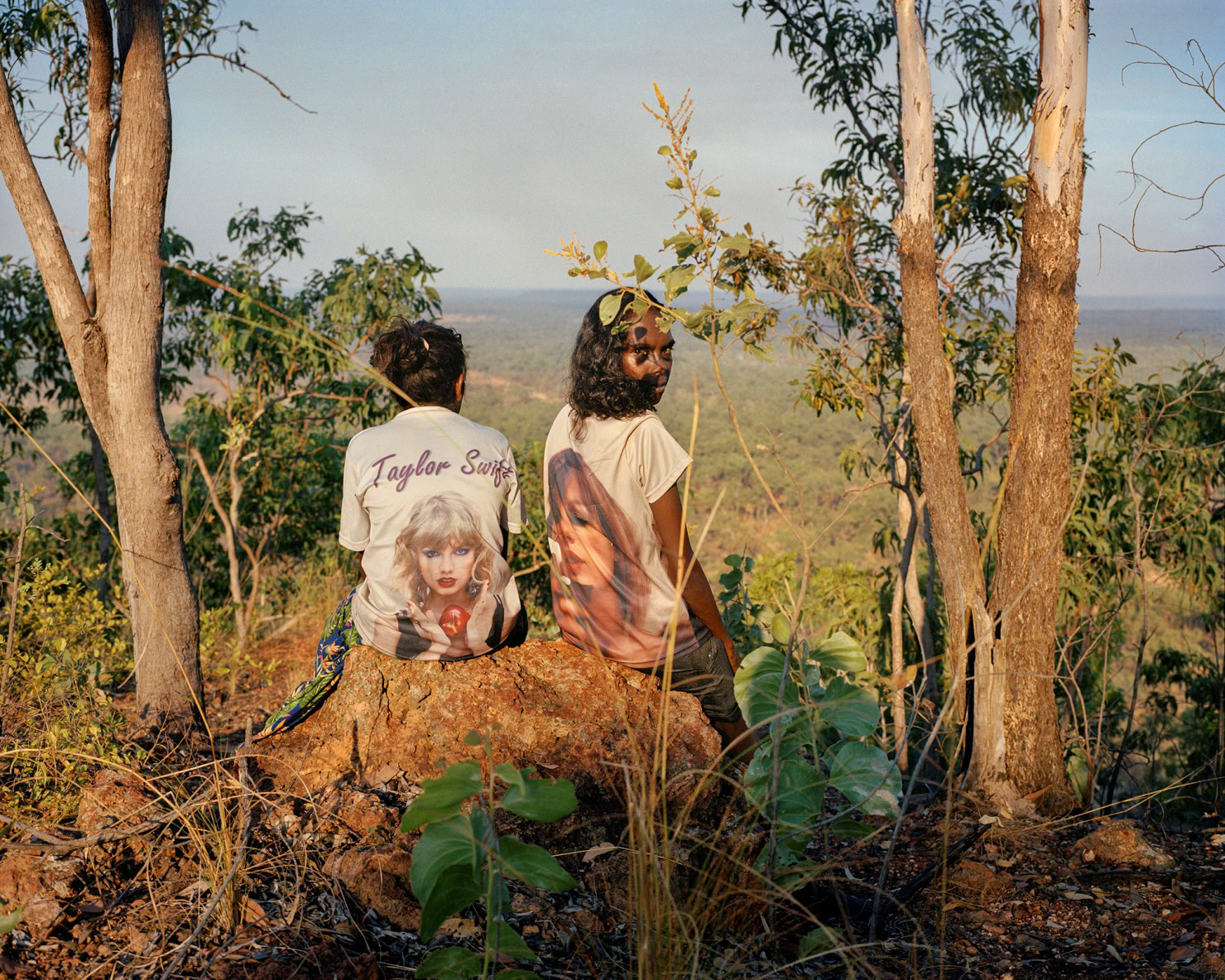 Rikeisha Culla, Kardu Yek Yederr Clan, Magati Ke language group, and Bridget Perdjert, Kardu Thithay Diminin Clan, Murrinhpatha language group, Kardu Yek Diminin Country, Wadeye, Northern Territory, 2023 © Adam Ferguson