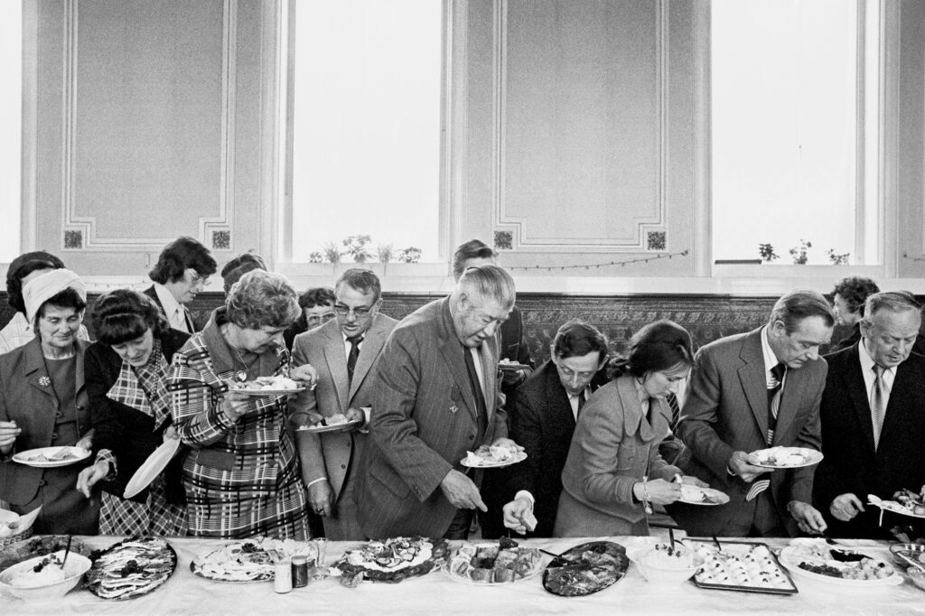 Martin Parr, Mayor of Todmorden’s inaugural banquet, Todmorden, West Yorkshire, England, 1977 © Martin Parr / Magnum Photos