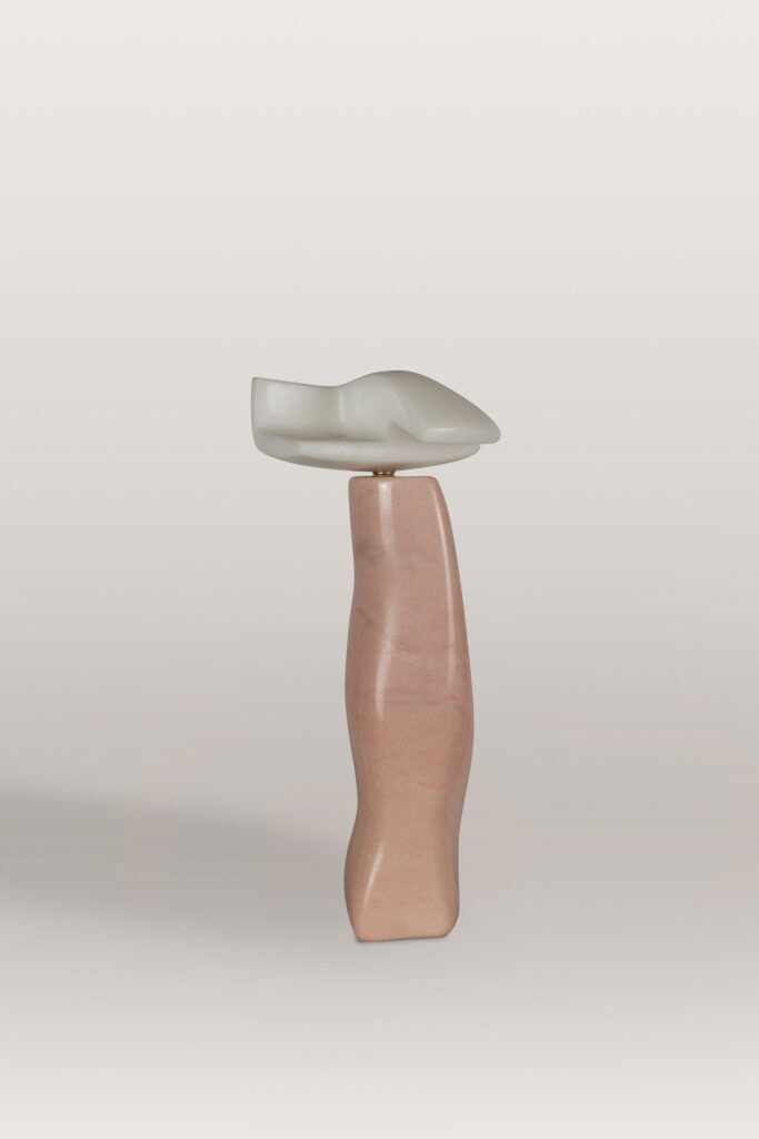 Maria Papa Rostkowska, Petit moulin, 1992 ca., Carrara white marble and Portuguese pink marble, 33 x 14 x 9 cm, Signed “MPAPA” at the bottom on the sculpture. Courtesy of Diane de Poignac Gallery