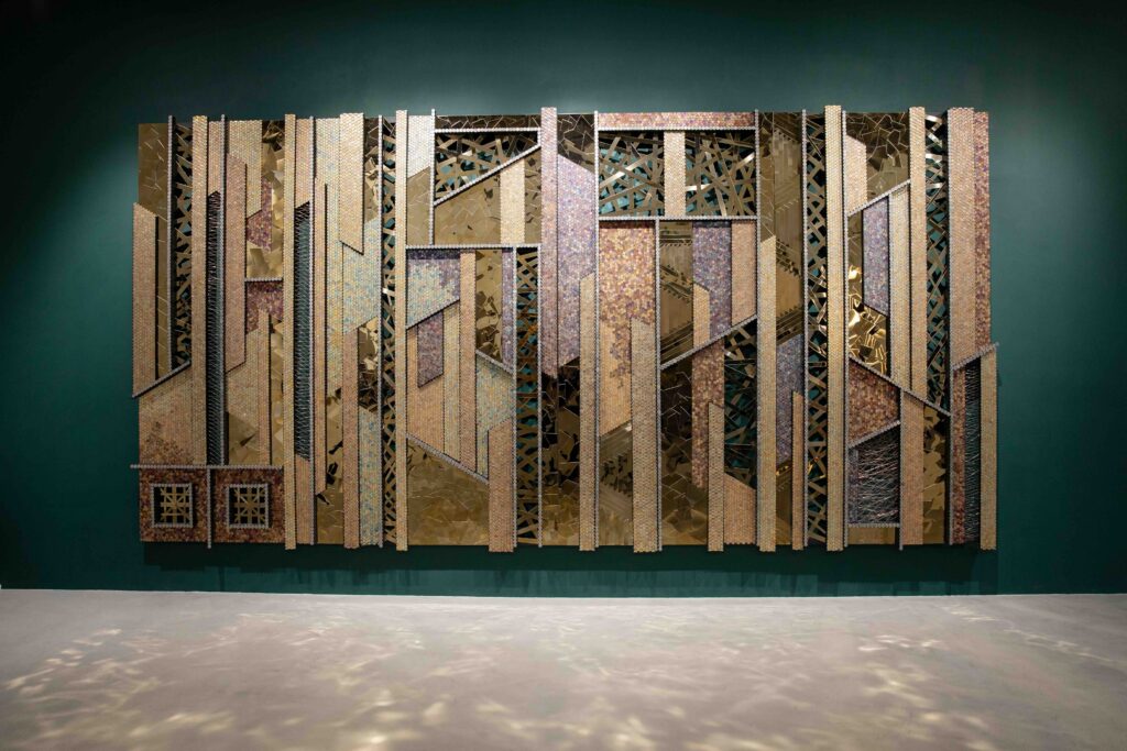 Yaw Owusu, Heart of a Place, 2022, UAE fils, US pennies, Ghana pesewas, stainless steel, copper wire, wood, 243.84 x 487.68 x 9.5cm. Photo courtesy of the Artist and Efie Gallery