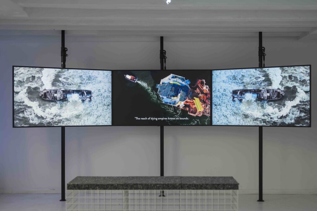 Anca Benera & Arnold Estefán, Black Seas - Scores for the Sonic Eye, Blue Ground, photo: ©Samuele Cherubini