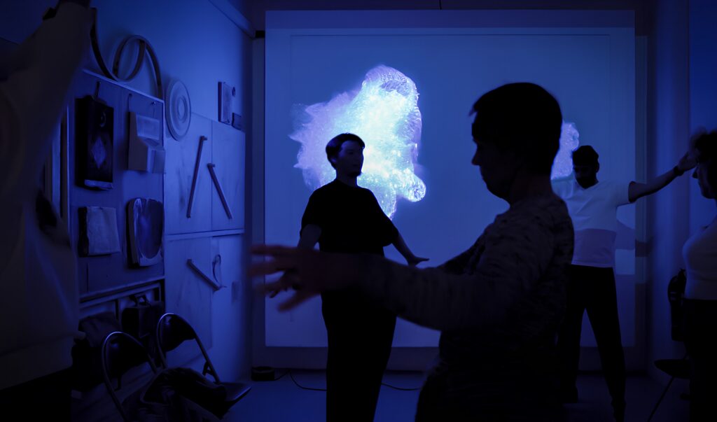 Ash Xu, Participatory Brainwave Meditation, The London Group Annual (2026), Photo by Zhen Wang. Courtesy of the artist.