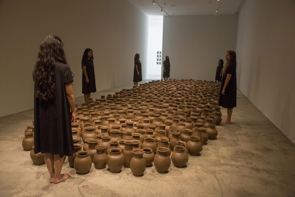 Héctor Zamora, Existence-emitting Movements, 2019, performance at Labor, Mexico City. Courtesy of the artist