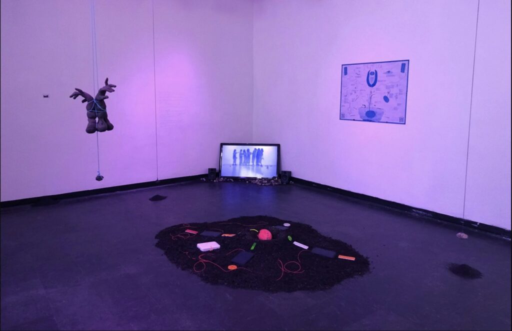 Nicole L’Hullier + Constanza Alarcón Tennen, Choir [Coro], installation view. PS122 Gallery NY, 2023. Courtesy of the artist.
