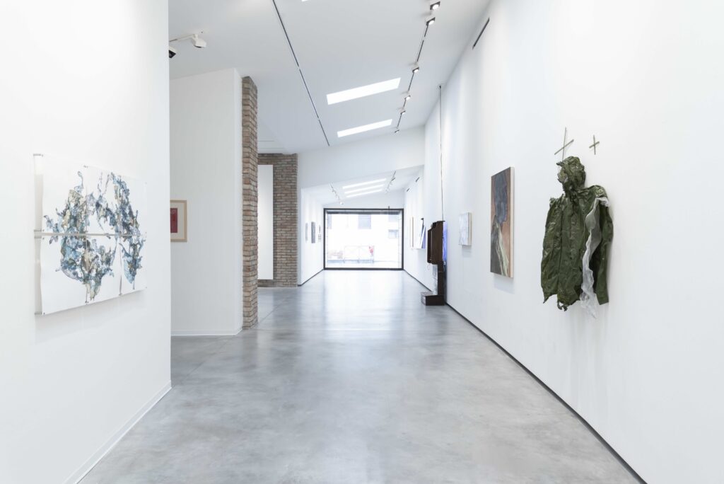 “Stay Human! Utopias and Dystopias in the Digital Age” – 1st Edition, Berlendis Venice Art Prize – Installation View – Photo Francesco Piva