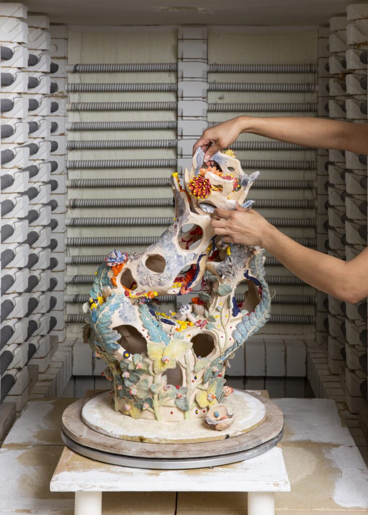 Vinita Mungi, Fragmented Migration, ceramics, earthenware, stoneware, 70 x 65 x 90cm. Developed during the residency at Fondazione Officine Saffi. Courtesy of the artist