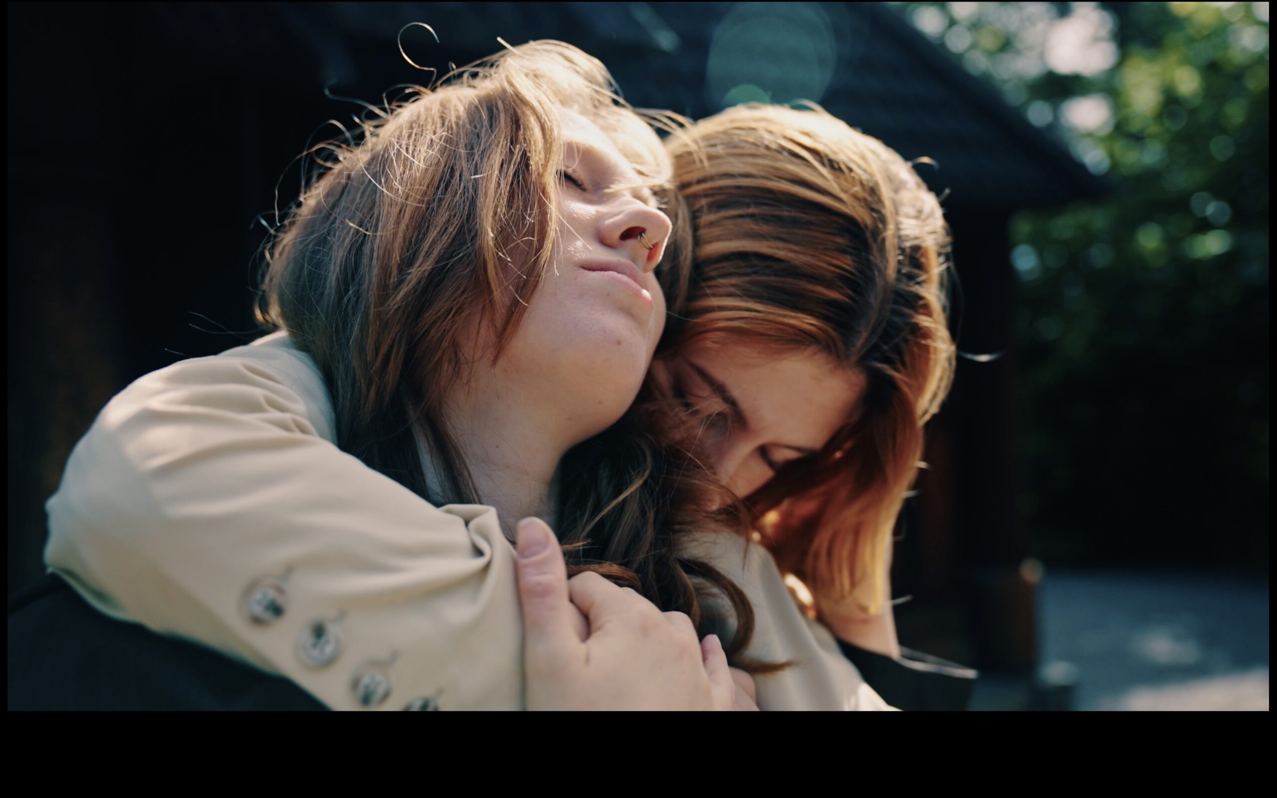 Iri Kristiansen and Tiegan Doyle, Gullterning, 2026, video still. Shot by Yanna Stavrakakis