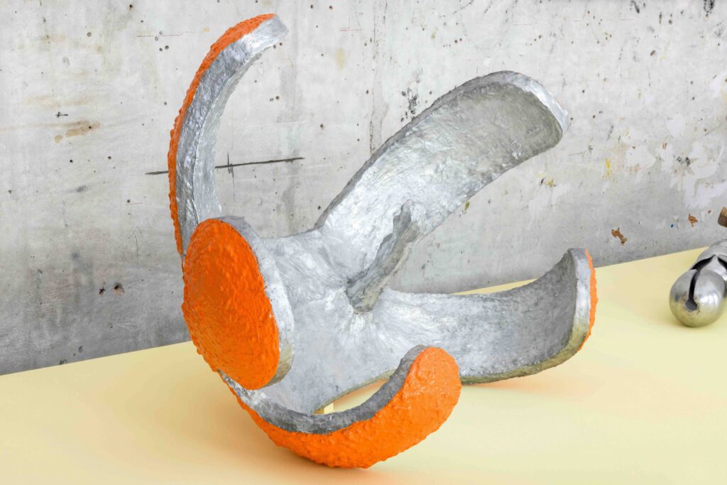 Matei Emanuel, Through the Center of the Orange-Planet, 2025, painted aluminium and wood, 155 x 145 x 100 cm, courtesy Jecza Gallery