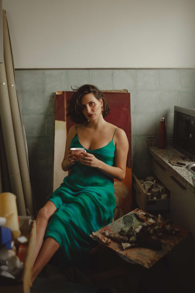 Yasmine Hadni, portrait by Zeyna Benbrahim