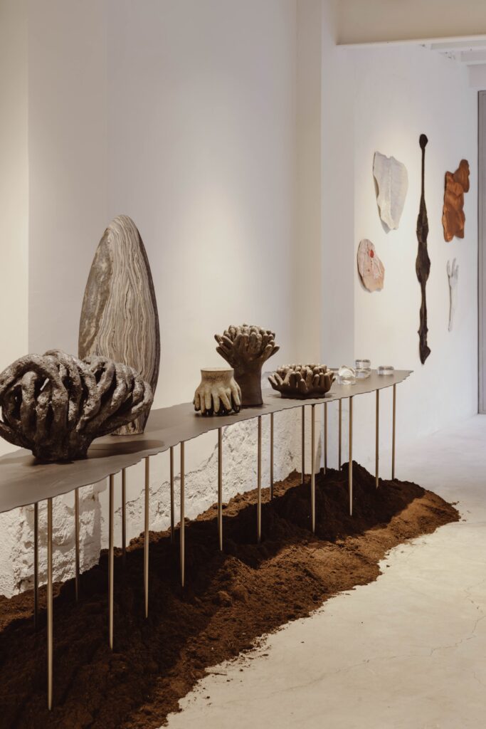 From the left, works by Monika Dąbrowska-Picewicz, Olga Milczyńska, Agnieszka Bar, Justyna Kosińska (wall). View of the exhibition "Crafting Reality" at Pasaje94, Valencia, 12.09–31.10.2026. Photo by Alka Murat